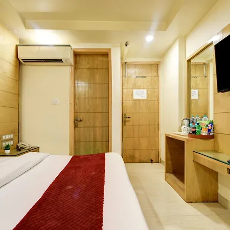 Hotel Kuber International - New Delhi Train Station-2