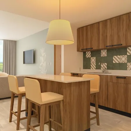 Hyatt Place Cancun Airport-2