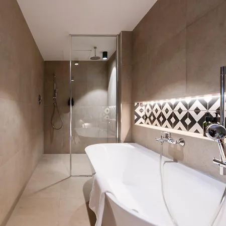 Zaria Court Kigali, Tapestry Collection By Hilton-2