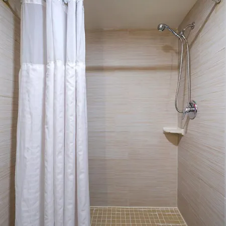 Comfort Inn & Suites Alexandria West-3