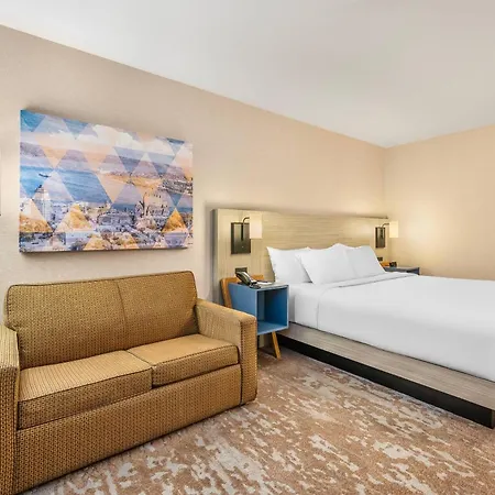 Comfort Inn Ancienne-Lorette - Quebec Airport-3