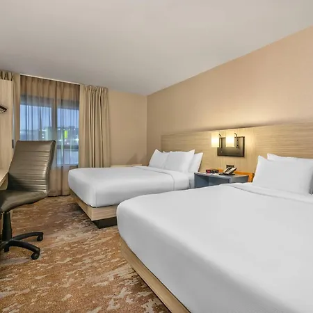 Comfort Inn Ancienne-Lorette - Quebec Airport-3