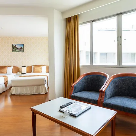 Summit Pavilion Hotel-2