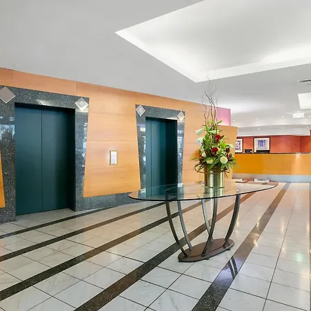 Clarion Suites Gateway-2