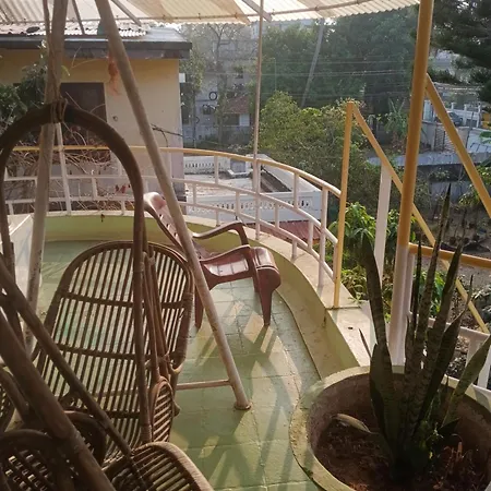 Johnson'S Homestay With Pool & Ecohouseboat Near Town Beach-2