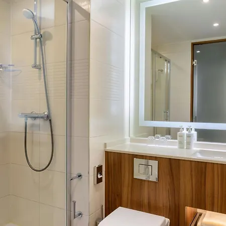 Courtyard By Marriott Amsterdam-3