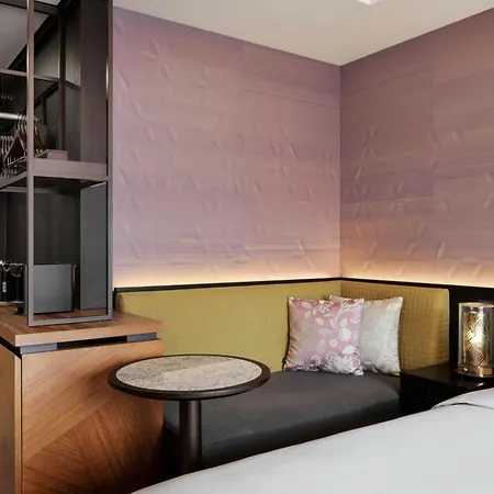 Courtyard By Marriott Kyoto Shijo Karasuma-3