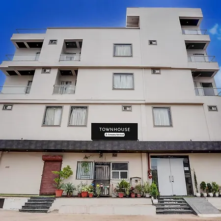 Townhouse Naya Nohra Crossway Kota Formerly Hotel Sterling-2