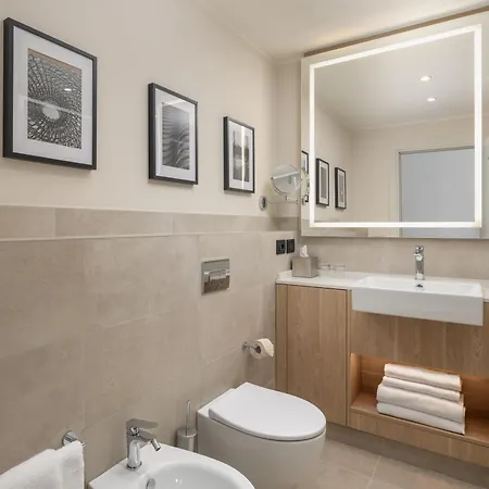 Courtyard By Marriott Milano Linate-3