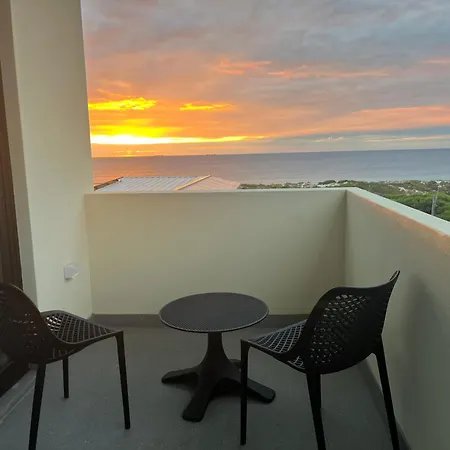 Beach House Perth-3