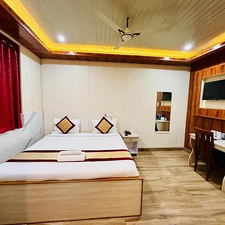 Hotel Golden Meet-2