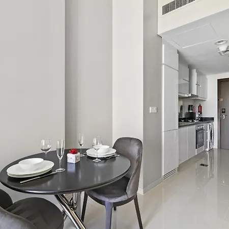 Vayk - Chic Hotel Style Studio In Damac Hills-3