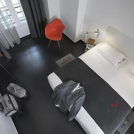 College Hotel-3