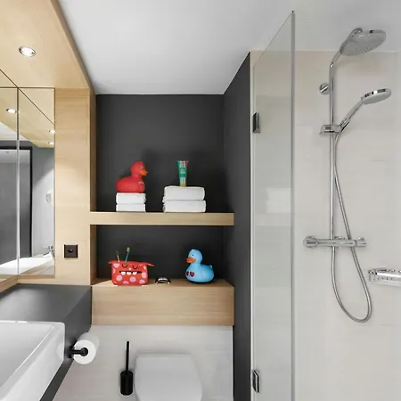 Moxy Zurich-3