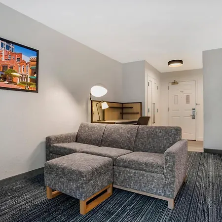 Mainstay Suites-2