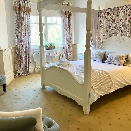 Storrs Gate House B & B No Pets Allowed-2