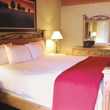 Junipine Resort-3