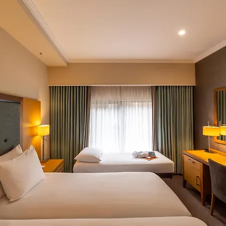 Doubletree By Hilton London Victoria-3