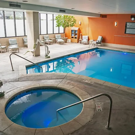 Embassy Suites By Hilton Denver Central Park-3