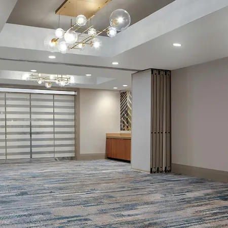 Renaissance Dallas Hotel-3