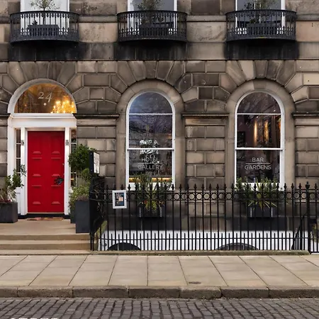 24 Royal Terrace-2