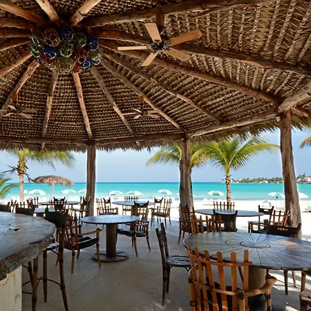 The Island House-2
