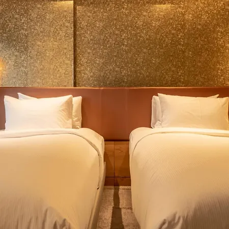 Lincoln Plaza Hotel London, Curio Collection By Hilton-3