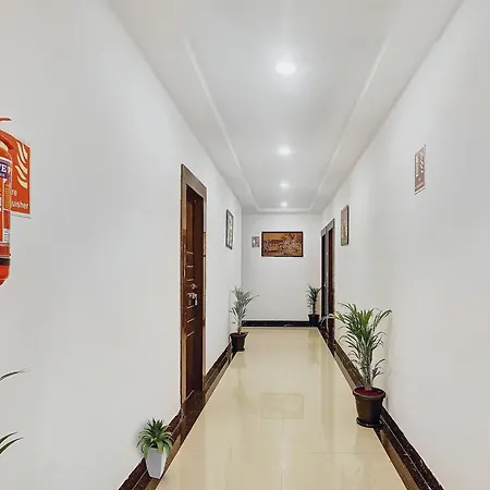 Super Townhouse Rcc Park View Inn-3