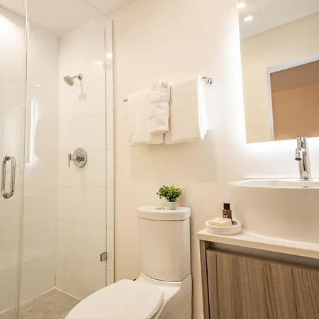 Kenmore Village Hotel, South Beach-3