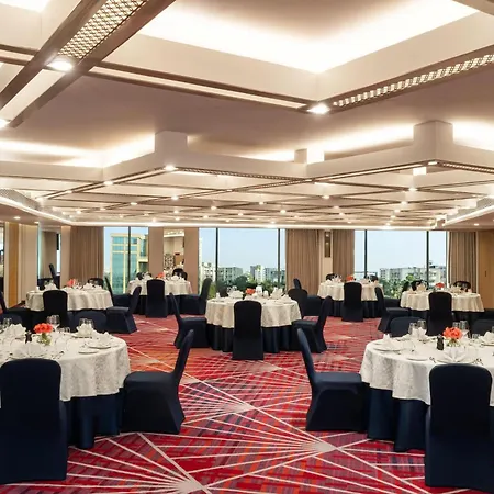 Hilton Garden Inn Mumbai International Airport-3