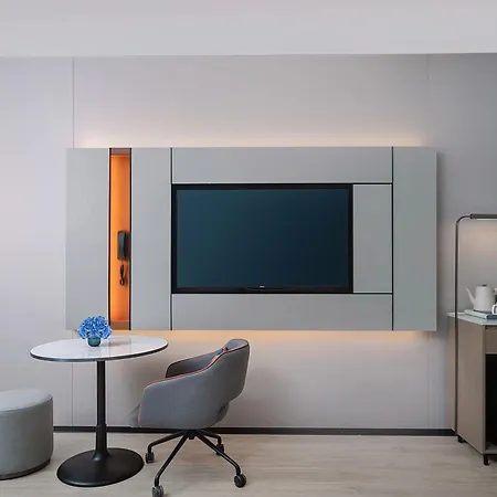 Holiday Inn Express Shanghai On The Bund By Ihg-2