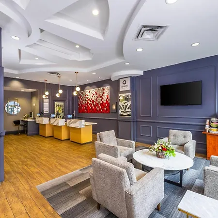 Quality Inn & Suites (Adults Only)-2