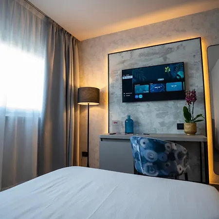 Bv Hotel Oly-2