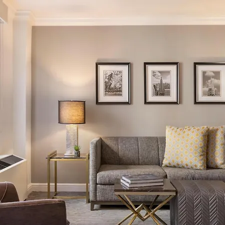 Martinique New York On Broadway, Curio Collection By Hilton-3