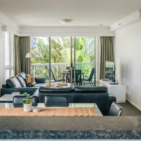 The Crest Apartments - Main Beach-3