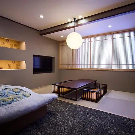 Gion Shinmonso-3