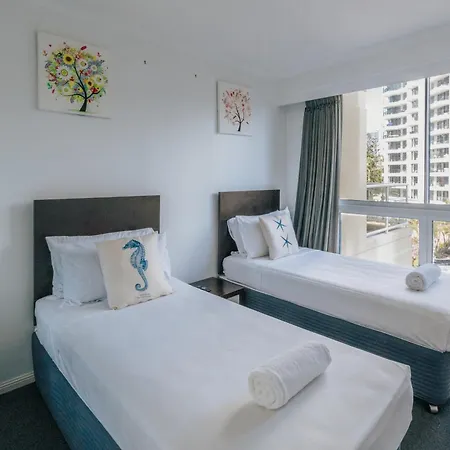 The Crest Apartments - Main Beach-2