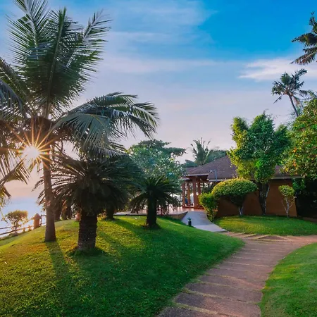 Fragrant Nature Backwater Resort & Ayurveda Spa Kollam-3