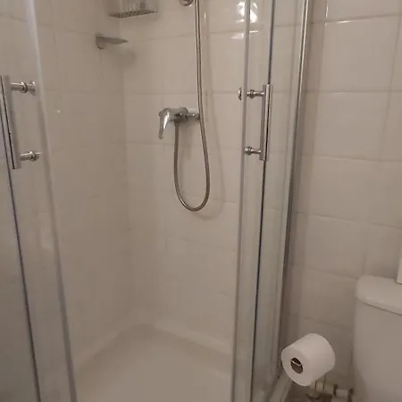 Cranborne Guest Accommodation Exclusively For Adults-3