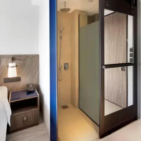 Travelodge Harbourfront Singapore-2