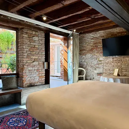 Avogaria 5 Rooms-3