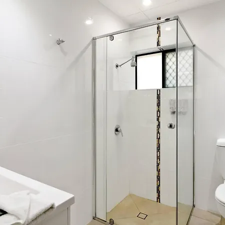 Quality Hotel Robertson Gardens-2