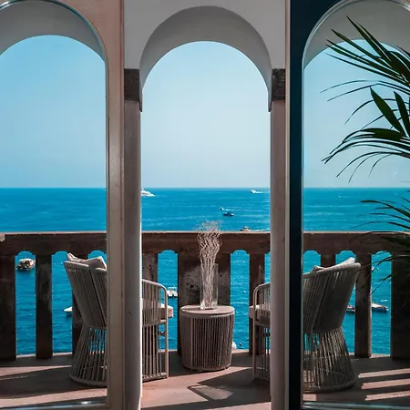 Villa Torre Trasita Luxury Suites-2