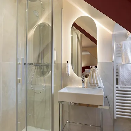 Best Western Plus Hotel Villa D'Est-3