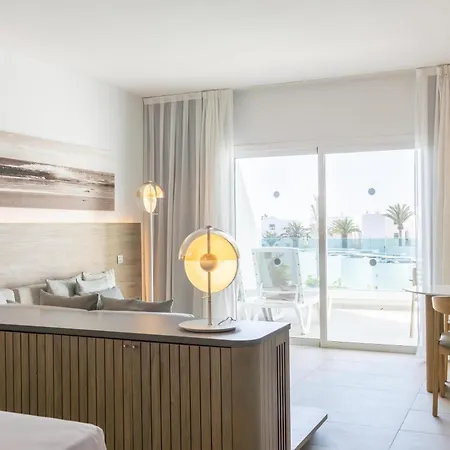 Radisson Blu Resort, Lanzarote Adults Only-3