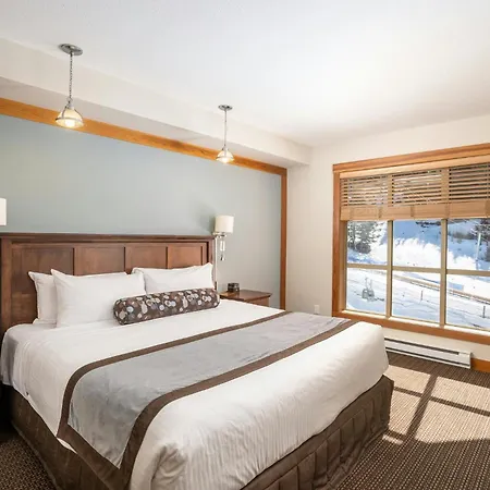 Legends Whistler, By Lodging Ovations-2