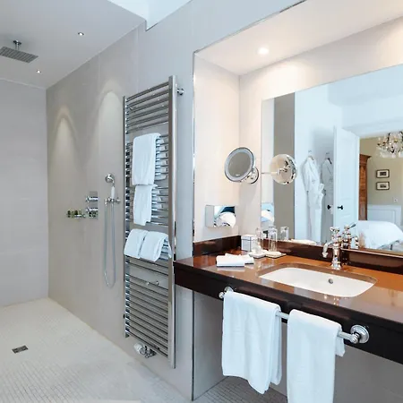 Hotel & Spa Le Bouclier D'Or-3