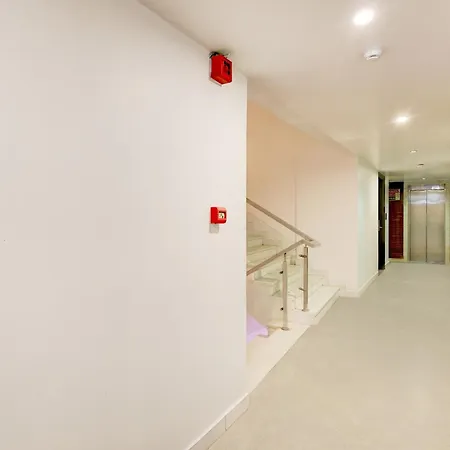 Townhouse Oak New Delhi Central Railway Junction Formerly Uppal International-3