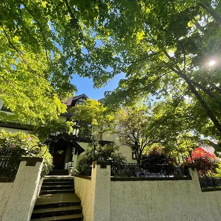 Cecil Bacon Manor-2