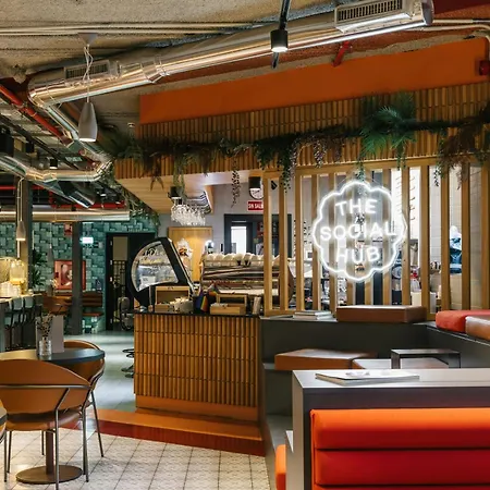 The Social Hub Madrid 4 Star-3